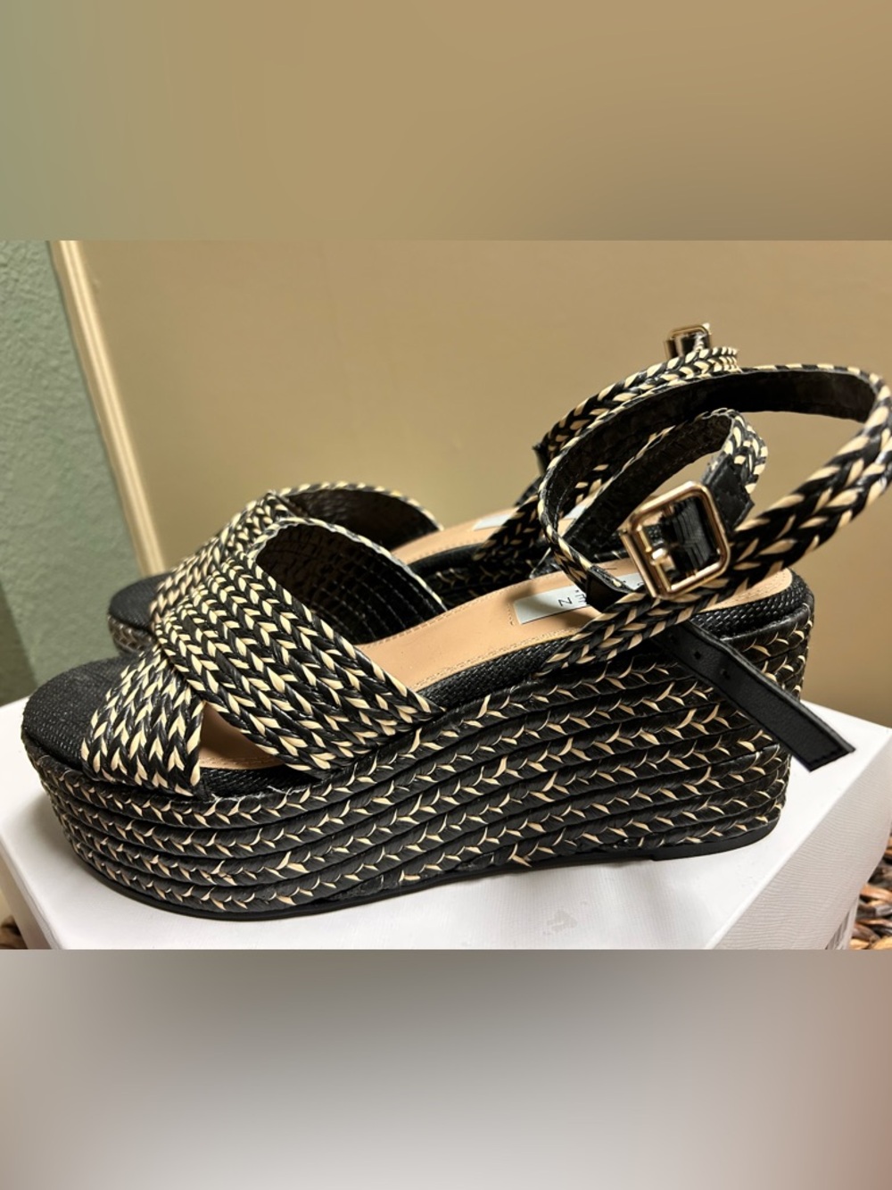 Steve Madden Randel Woven Black and Cream Platform Sandals - Women